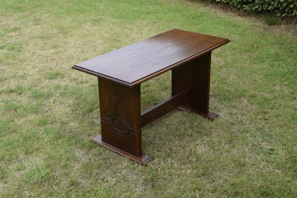 Early 20th Century Oak Coffee Table View VIII