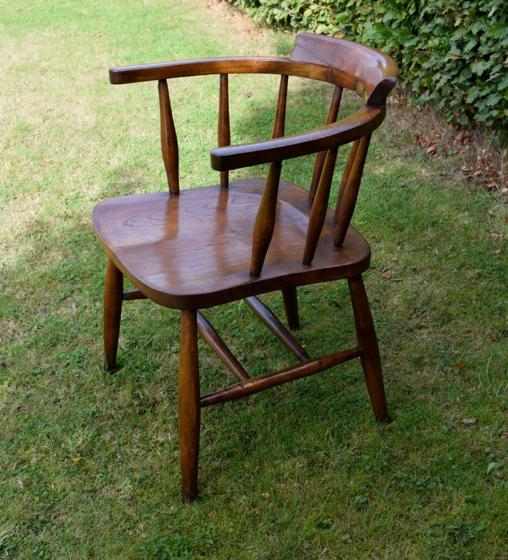 Early 20th Century Captains Chair View IV