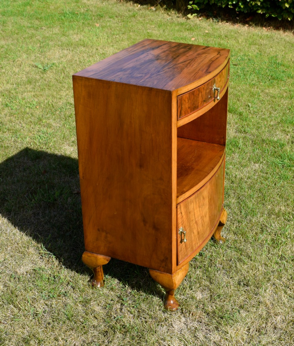 Early 20th Century Walnut Bedside Cabinet View XVI