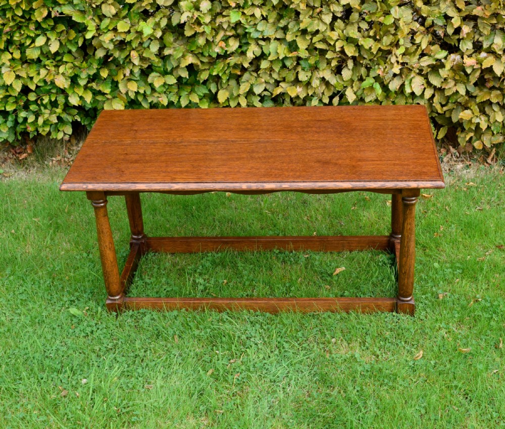 Early 20th Century Oak Coffee Table View II