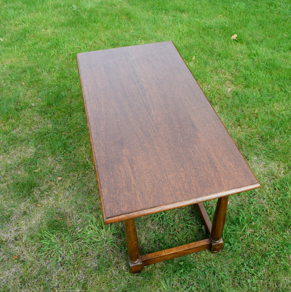 Early 20th Century Oak Coffee Table View IX