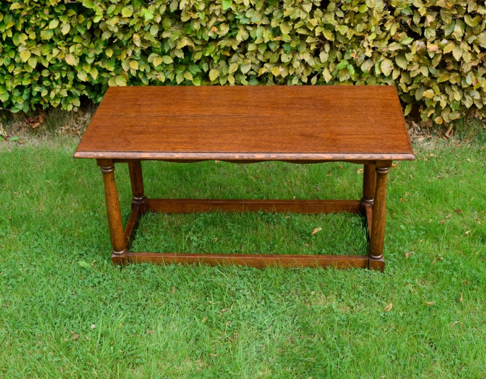 Early 20th Century Oak Coffee Table View X