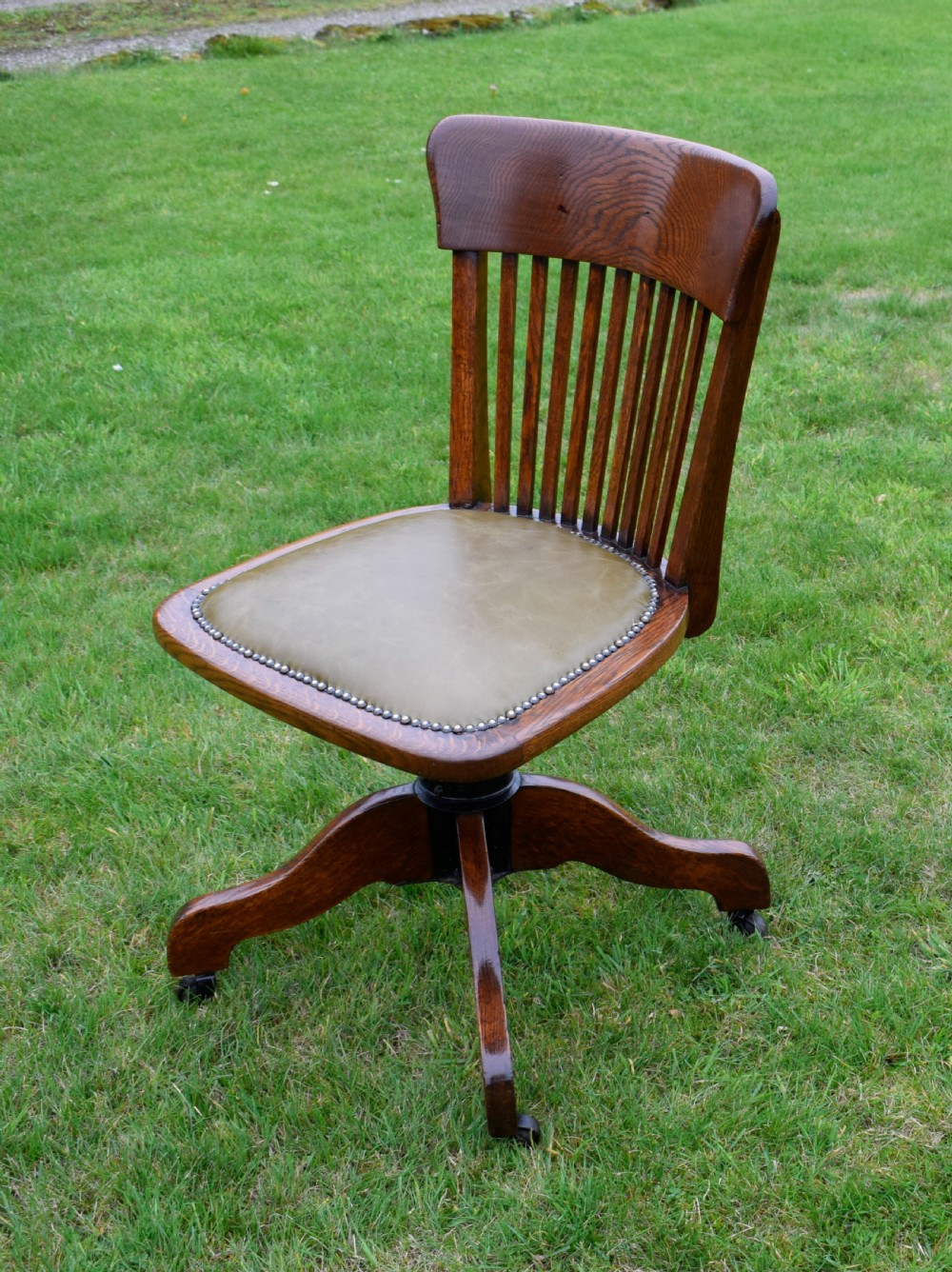 Oak Swivel Office Chair  View XVIII