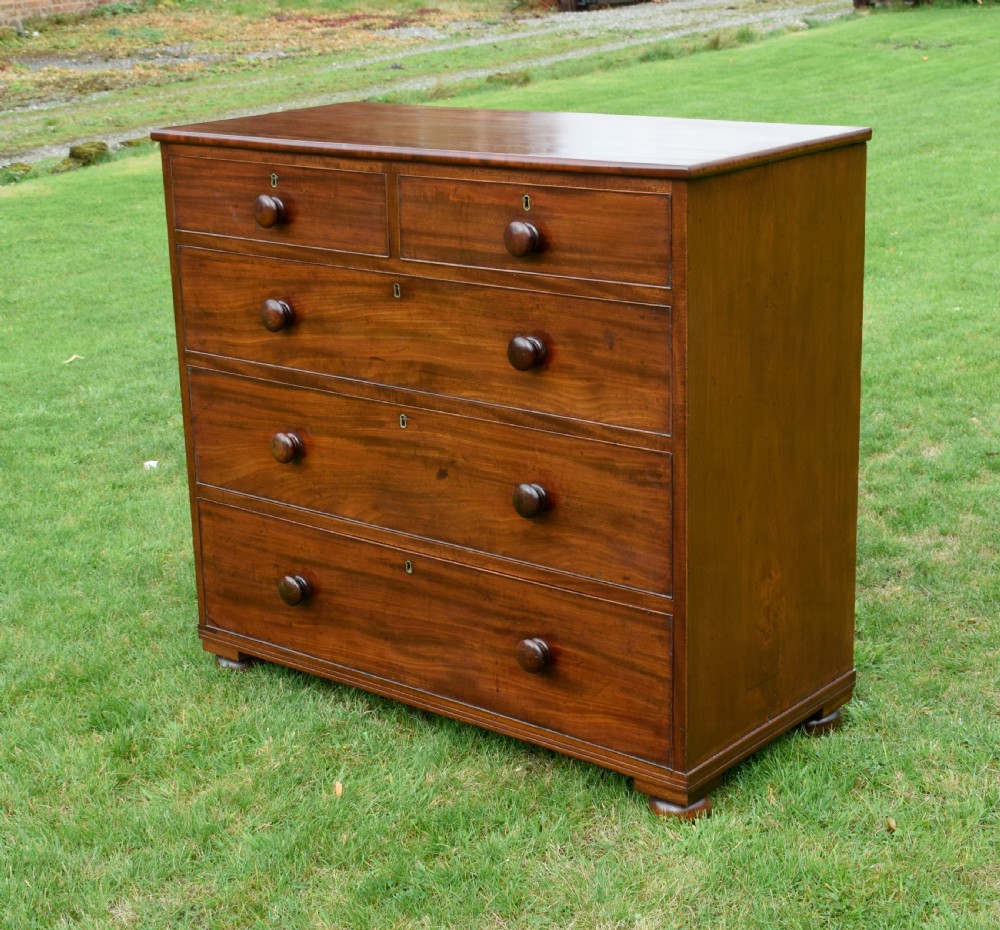 Victorian Mahogany Chest of Drawers