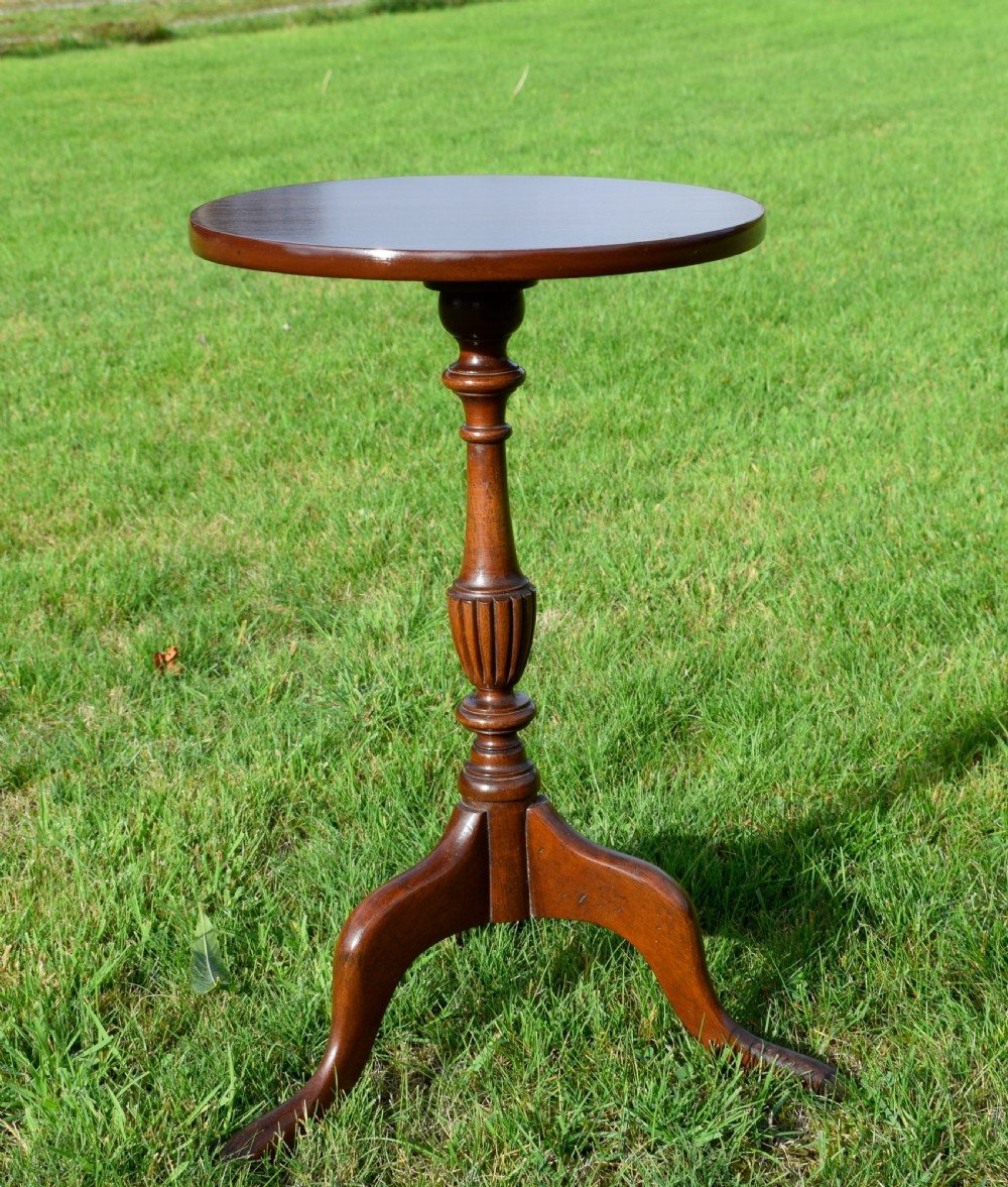 Early 20th Century Mahogany Wine Table View VII