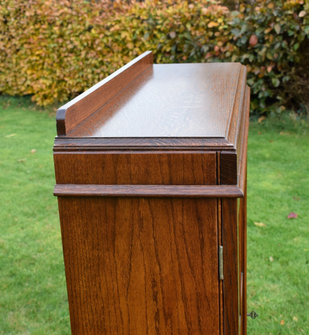 Early 20th Century Oak Bookcase View XII