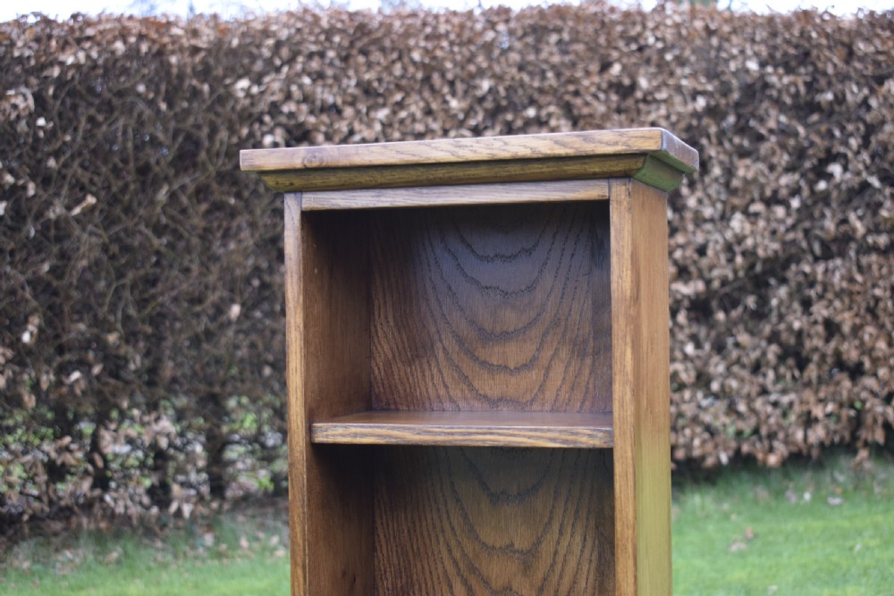 Early 20th Century Oak Open Bookcase View VII