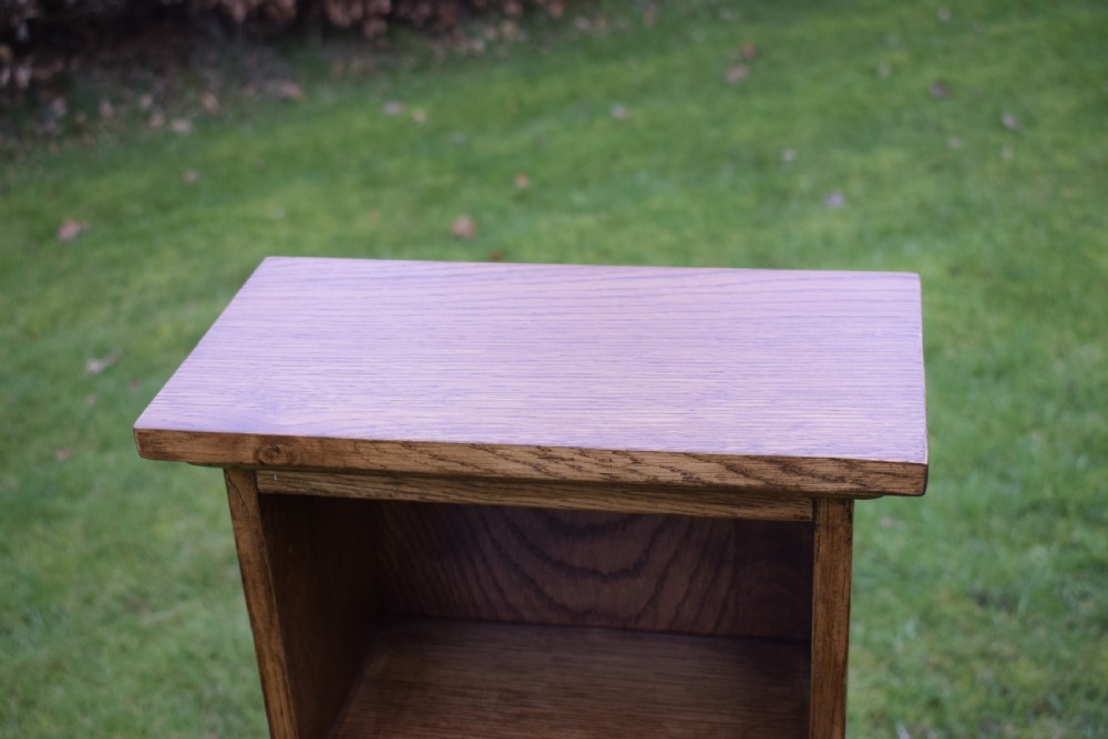 Early 20th Century Oak Open Bookcase View VIII