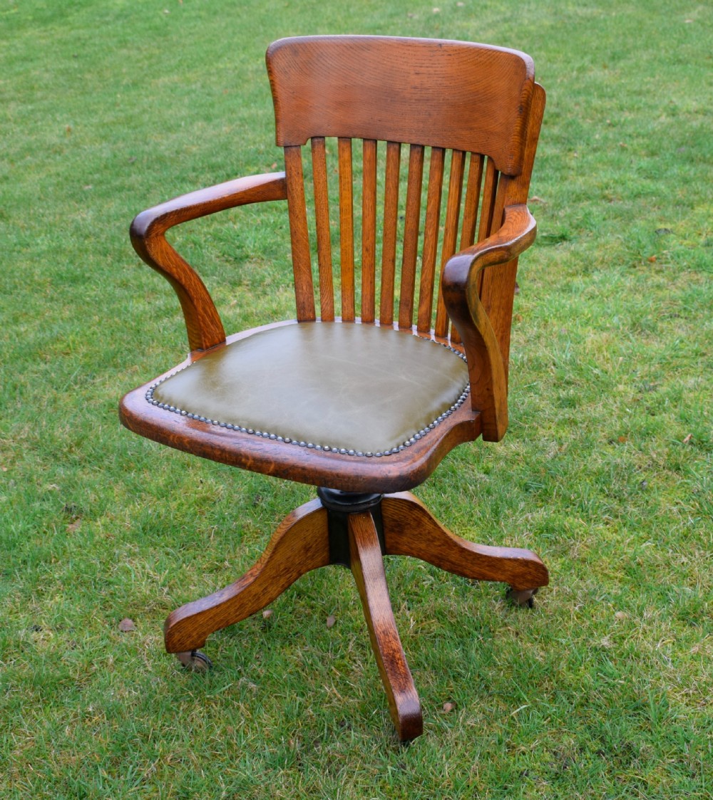 Early 20th Century Oak Swivel Desk Chair