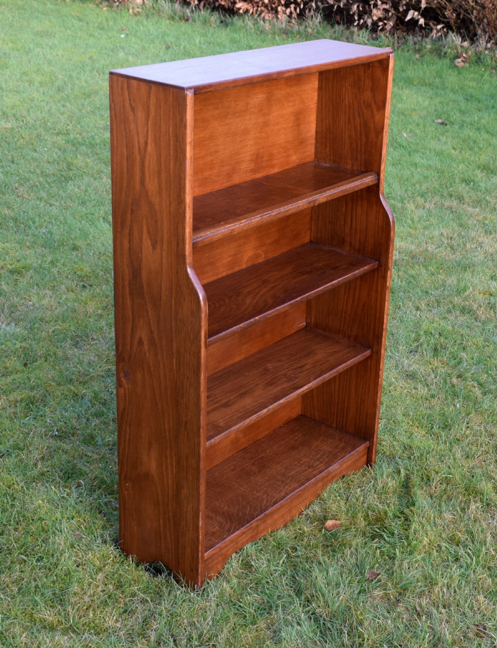 Early 20th Century Oak Bookcase View X