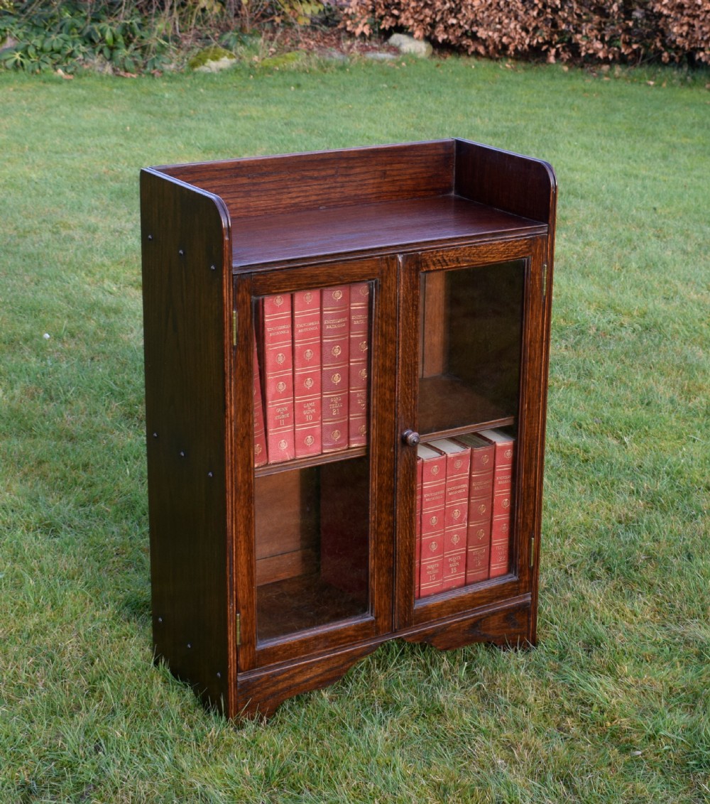 Early 20th Century Oak Glazed Bookcase View II