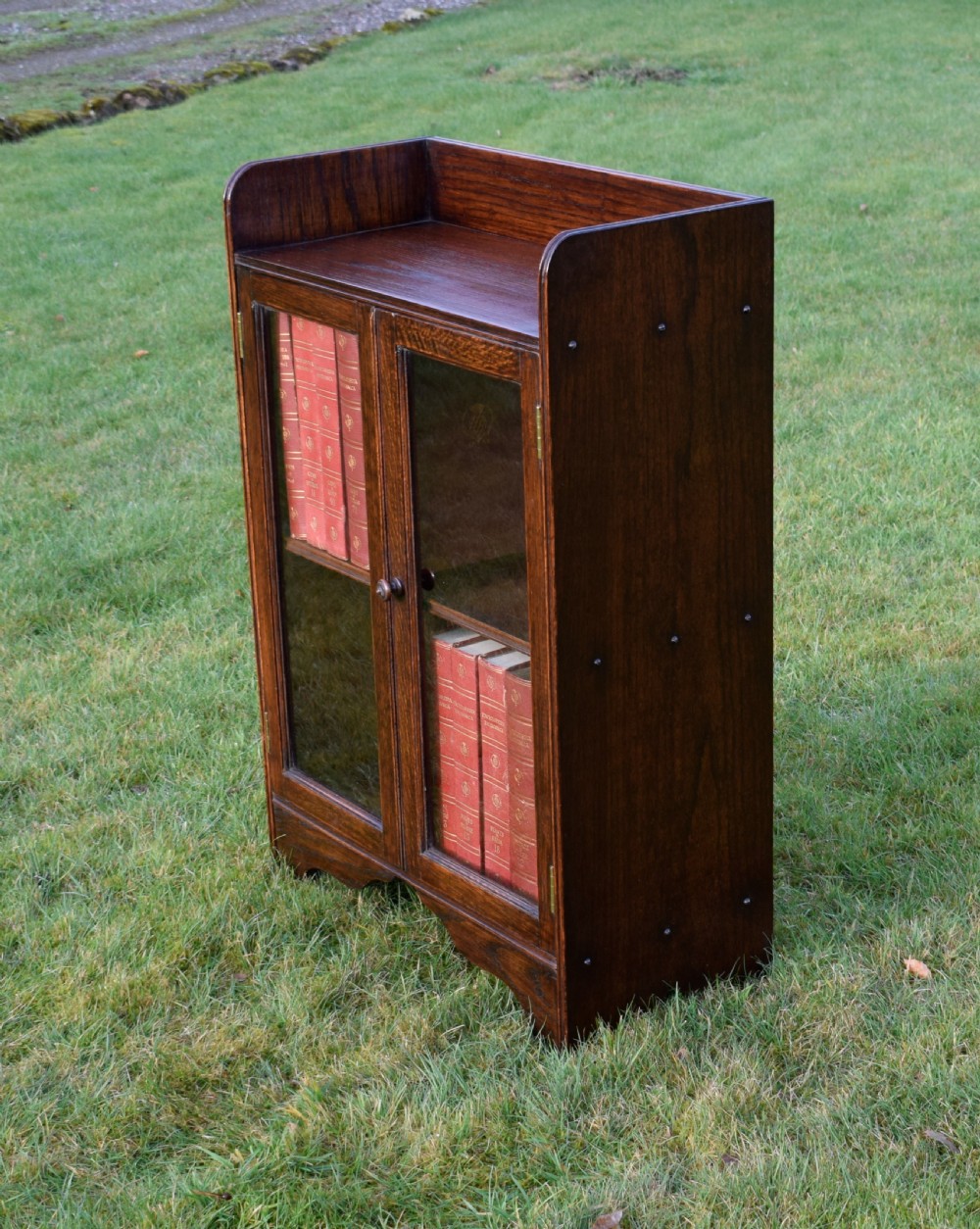 Early 20th Century Oak Glazed Bookcase View V