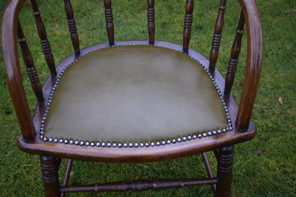 Early 20th Century Oak Desk Chair View VII