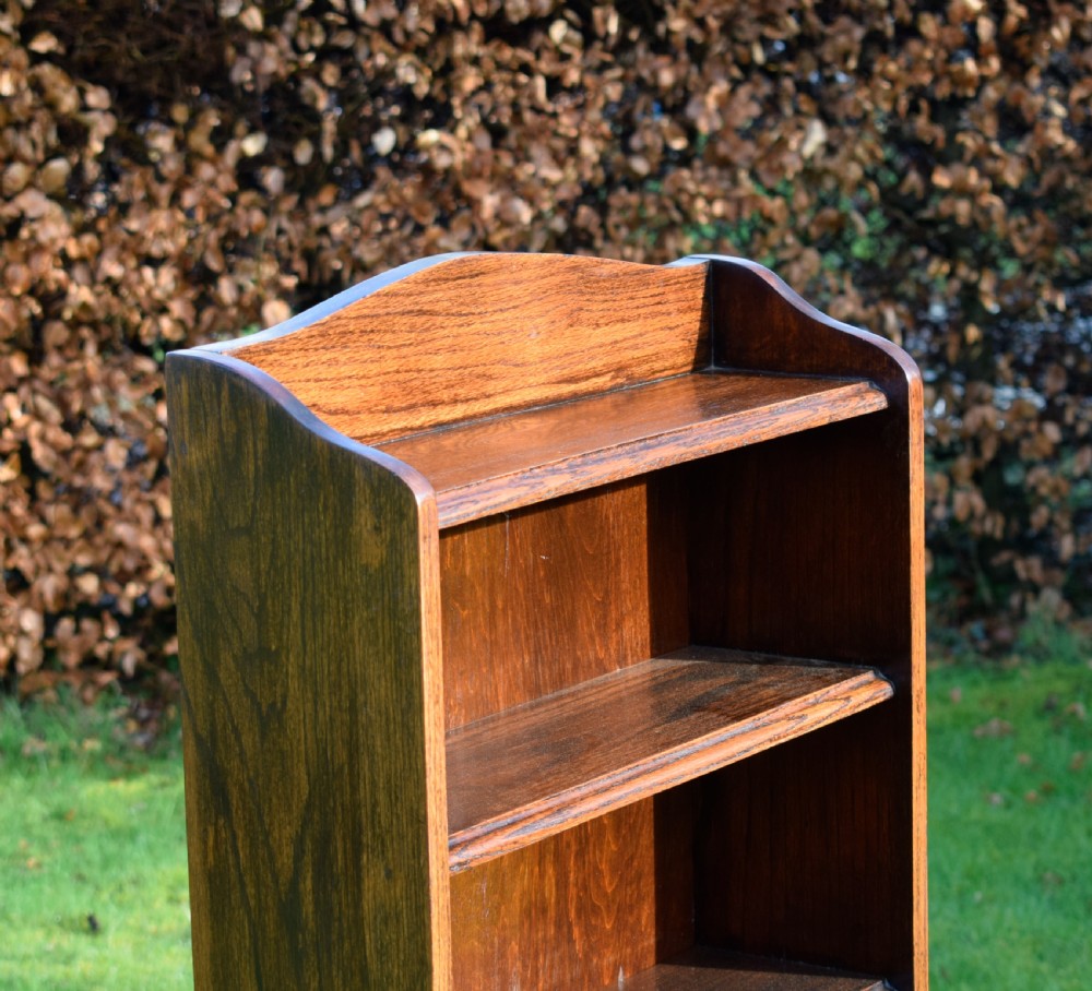 Early 20th Century Oak Bookcase View IX
