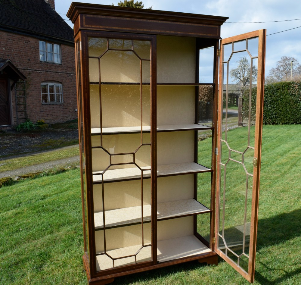 20th Century Mahogany & Inlaid Display Cabinet View VII