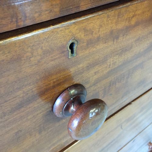 VICTORIAN MAHOGANY CHEST OF DRAWERS - ADDITIONAL PHOTO 3
