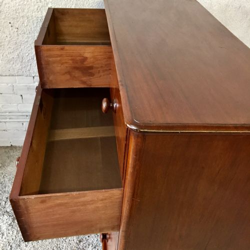 VICTORIAN MAHOGANY CHEST OF DRAWERS - ADDITIONAL PHOTO 9