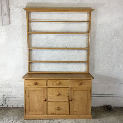 victorian pine dresser with original plate rack - CATEGORY: ANTIQUE DRESSERS - DATED VICTORIAN