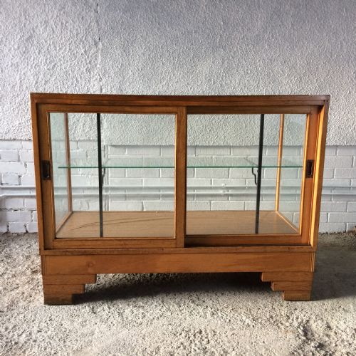 art deco golden oak haberdashery display cabinet - CATEGORY: ANTIQUE CABINETS - DATED 1920