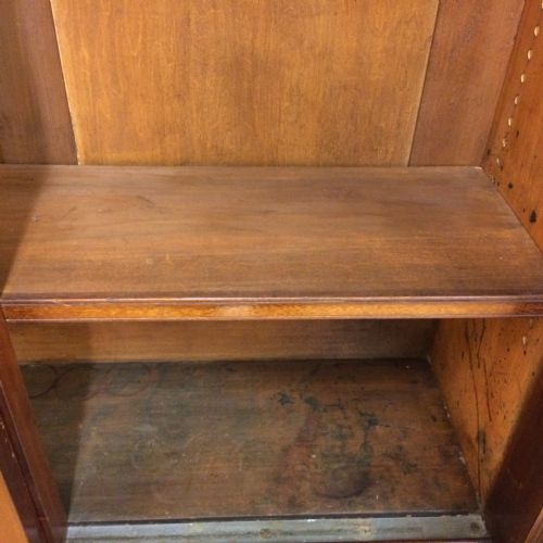 VICTORIAN MAHOGANY BREAKFRONT BOOKCASE - ADDITIONAL PHOTO 12