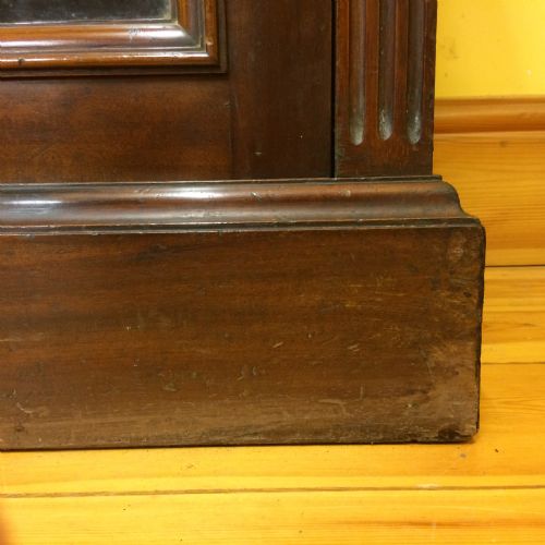 VICTORIAN MAHOGANY BREAKFRONT BOOKCASE - ADDITIONAL PHOTO 14