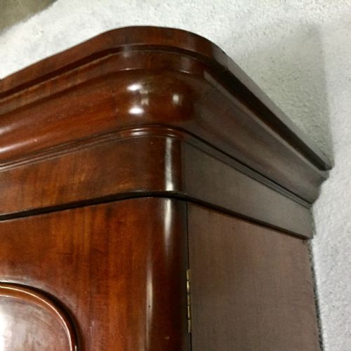 VICTORIAN MAHOGANY 3 DOOR WARDROBE - ADDITIONAL PHOTO 2