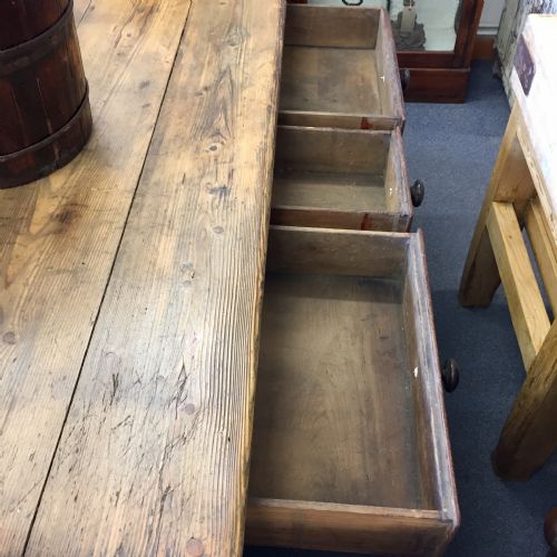 VICTORIAN PINE SERVING SIDE TABLE - ADDITIONAL PHOTO 8
