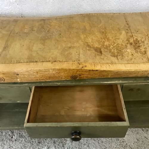 ANTIQUE BUTCHERS BLOCK ON ORIGINAL BASE - ADDITIONAL PHOTO 8
