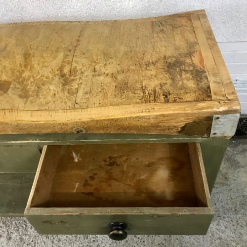 ANTIQUE BUTCHERS BLOCK ON ORIGINAL BASE - ADDITIONAL PHOTO 9