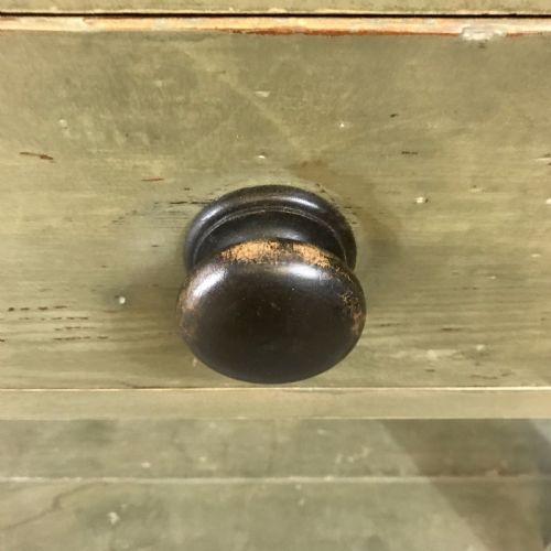 ANTIQUE BUTCHERS BLOCK ON ORIGINAL BASE - ADDITIONAL PHOTO 10