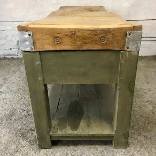 ANTIQUE BUTCHERS BLOCK ON ORIGINAL BASE - ADDITIONAL PHOTO 13