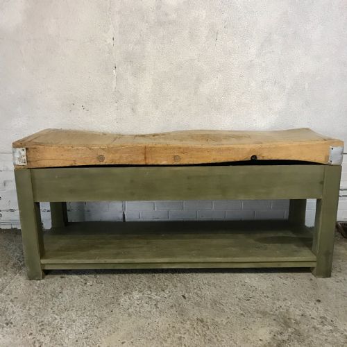 ANTIQUE BUTCHERS BLOCK ON ORIGINAL BASE - ADDITIONAL PHOTO 14