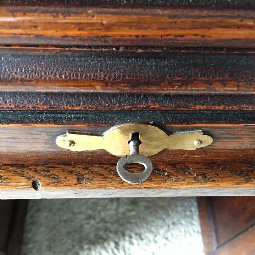 EARLY 20TH CENTURY OAK ROLL TOP DESK - ADDITIONAL PHOTO 6