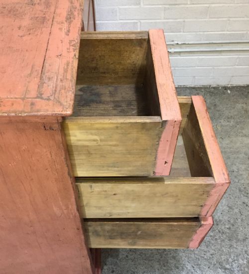 PAINTED PINE DRESSER IN ORIGINAL PAINT - ADDITIONAL PHOTO 7
