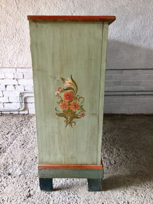 ORIGINAL PAINTED SWEDISH DRESSER BASE - ADDITIONAL PHOTO 17