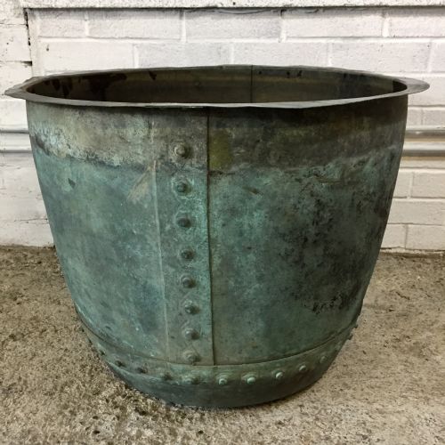 19th century naturally verdigrised copper jardiniere - CATEGORY: ANTIQUE METAL - DATED 19TH CENTURY