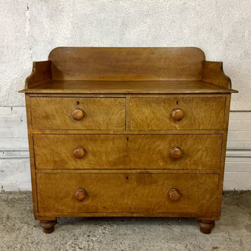 victorian pine chest of drawers with gallery back - CATEGORY: ANTIQUE CHEST OF DRAWERS - DATED VICTORIAN