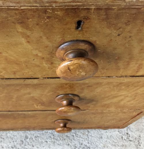 VICTORIAN PINE CHEST OF DRAWERS WITH GALLERY BACK - ADDITIONAL PHOTO 7