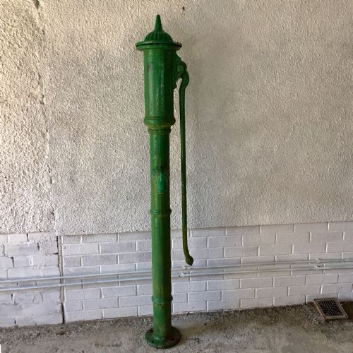 victorian cast iron village water pump - CATEGORY: ANTIQUE MISCELLANEOUS - DATED VICTORIAN