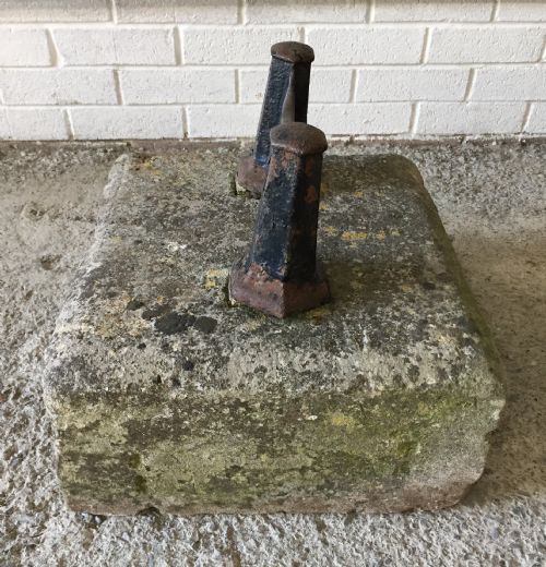 GEORGIAN CAST IRON BOOT SCRAPE IN ORIGINAL STONE BASE - ADDITIONAL PHOTO 3