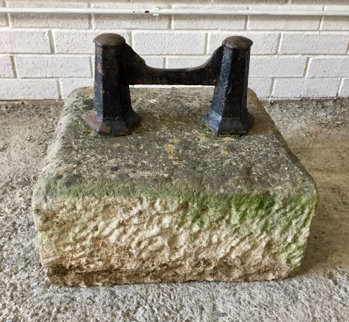GEORGIAN CAST IRON BOOT SCRAPE IN ORIGINAL STONE BASE - ADDITIONAL PHOTO 4