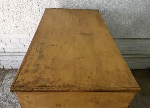 EARLY 19TH CENTURY PINE 3 DRAWER CHEST - ADDITIONAL PHOTO 2
