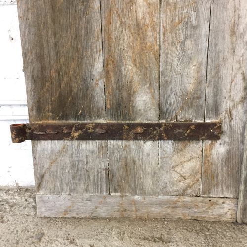 PAIR OF 19TH CENTURY FRENCH OAK DOORS - ADDITIONAL PHOTO 3