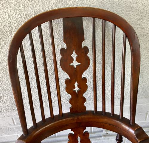 19TH CENTURY ELM AND BEECH WINDSOR CHAIR - ADDITIONAL PHOTO 2