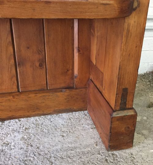 VICTORIAN PITCH PINE CHURCH PEW - ADDITIONAL PHOTO 9