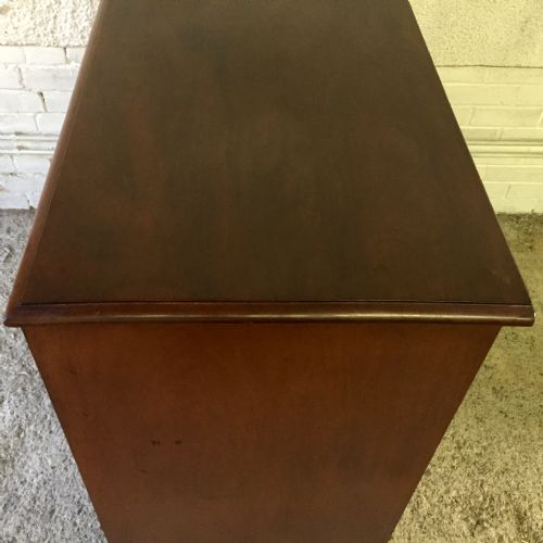 VICTORIAN MAHOGANY CHEST OF DRAWERS - ADDITIONAL PHOTO 1