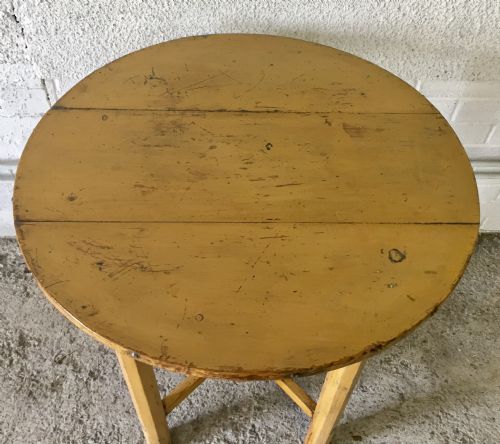 19TH CENTURY IRISH ROUND TABLE - ADDITIONAL PHOTO 2