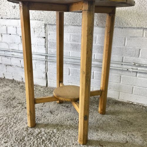19TH CENTURY IRISH ROUND TABLE - ADDITIONAL PHOTO 5