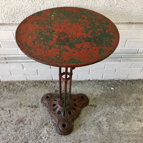 19TH CENTURY FRENCH GUERIDON TABLE WITH LAYERS OF OLD PAINT - ADDITIONAL PHOTO 1
