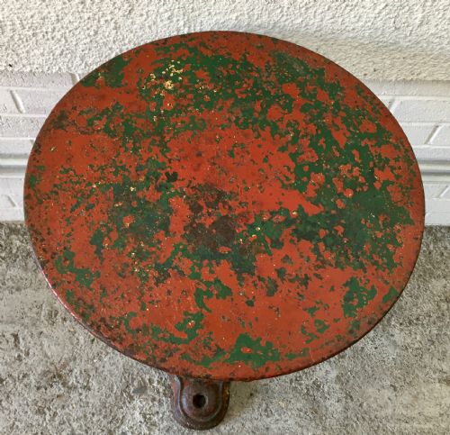 19TH CENTURY FRENCH GUERIDON TABLE WITH LAYERS OF OLD PAINT - ADDITIONAL PHOTO 2